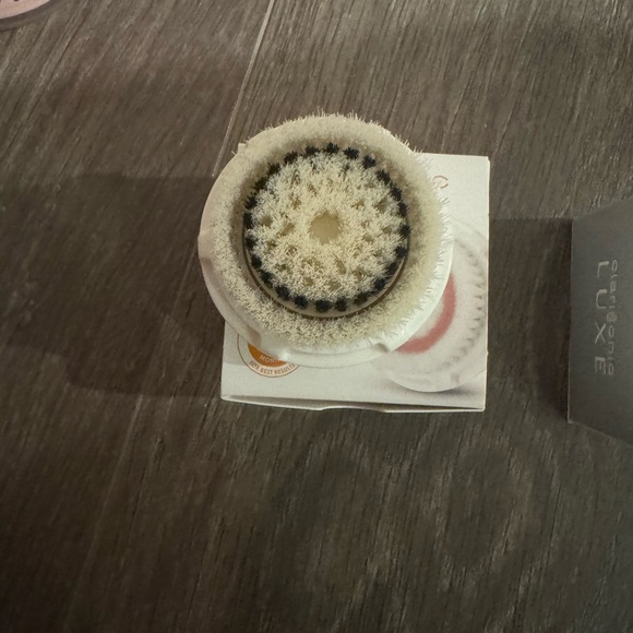 Clarisonic Brushes - Picture 3 of 4